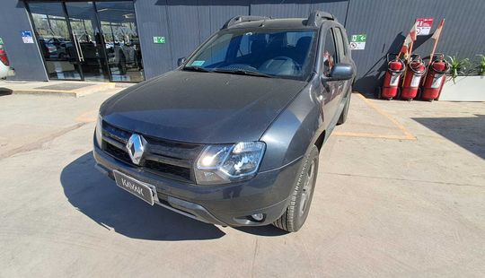 Renault • Duster