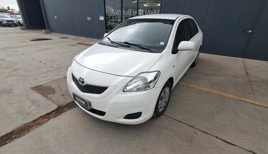 Toyota • Yaris