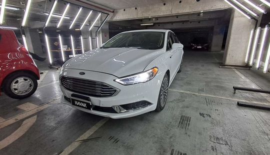 Ford • Fusion