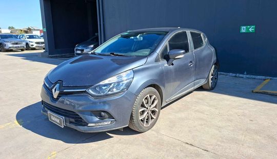 Renault • Clio