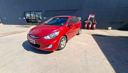 Hyundai • Accent