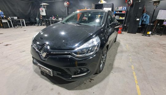 Renault • Clio