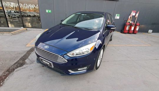 Ford • Focus