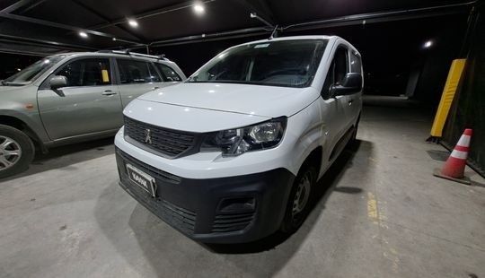 Peugeot • Partner