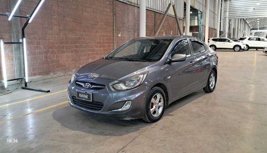 Hyundai • Accent