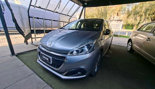 Peugeot • 208