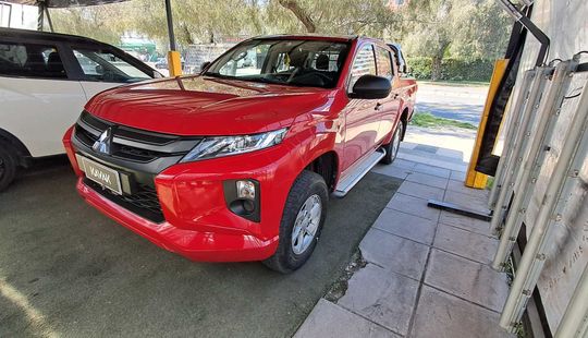 Mitsubishi • L200