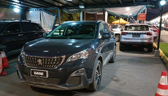 Peugeot • 3008