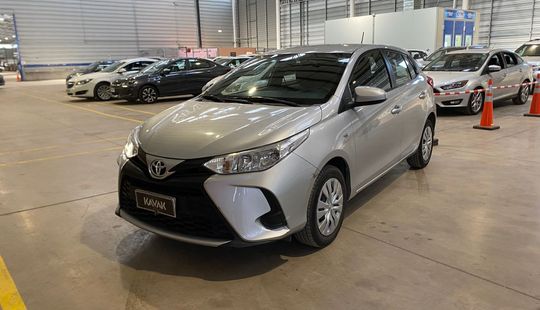 Toyota • Yaris