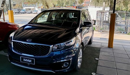 Kia • Grand Carnival