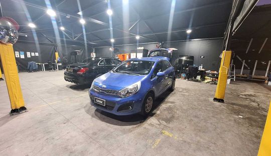 Kia • RIO 5