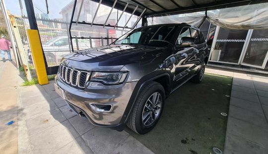 Jeep • Grand Cherokee