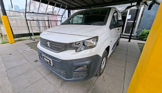 Peugeot • Partner