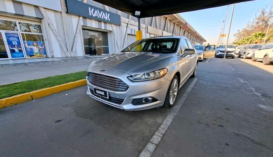 Ford • Fusion