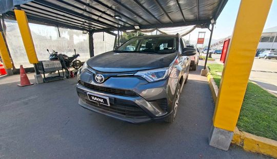 Toyota • RAV4