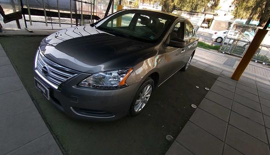 Nissan • Sentra