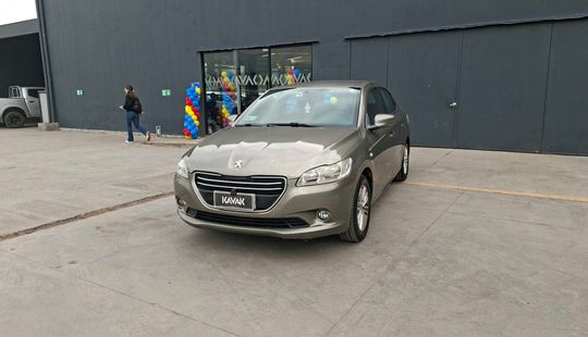Peugeot • 301