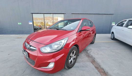Hyundai • Accent