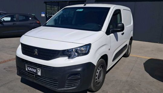 Peugeot • Partner