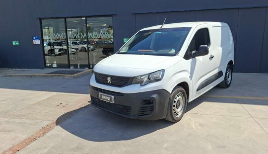 Peugeot • Partner