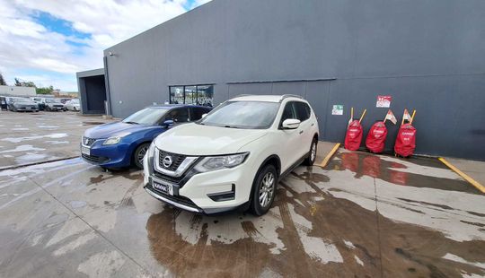 Nissan • X-Trail