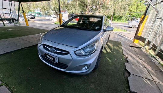 Hyundai • Accent