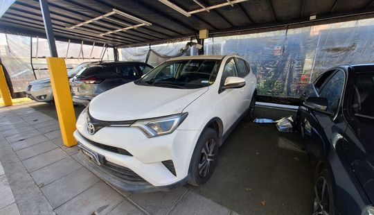 Toyota • RAV4