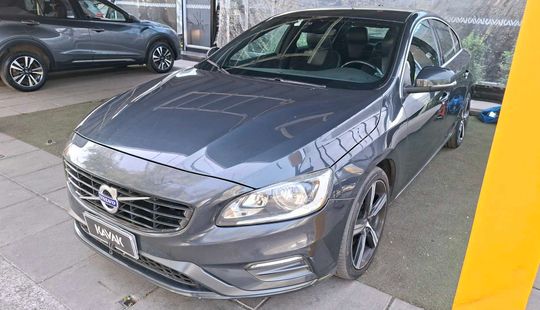 Volvo • S60