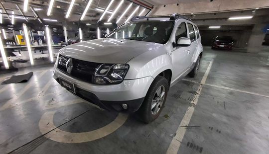 Renault • Duster
