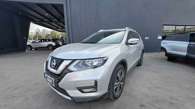 Nissan • X-Trail
