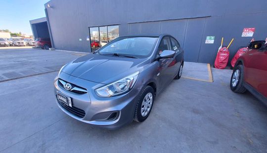 Hyundai • Accent