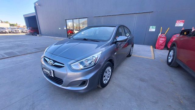 Hyundai • Accent