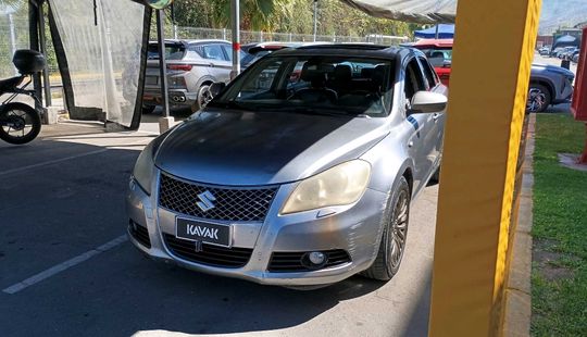 Suzuki • Kizashi