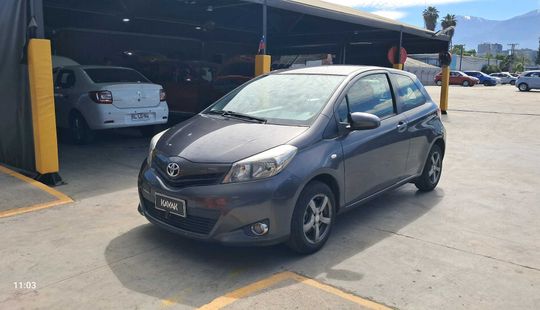 Toyota • Yaris