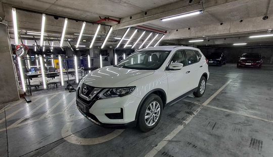 Nissan • X-Trail