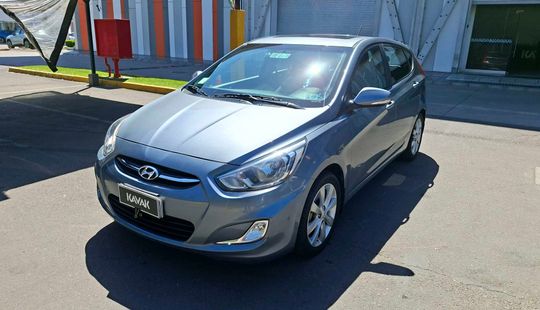 Hyundai • Accent