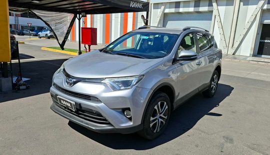 Toyota • RAV4