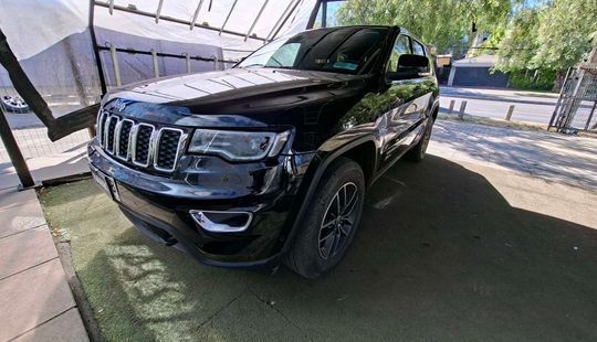 Jeep • Grand Cherokee