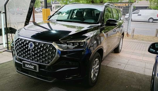 Ssangyong • Rexton