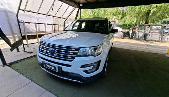 Ford • Explorer
