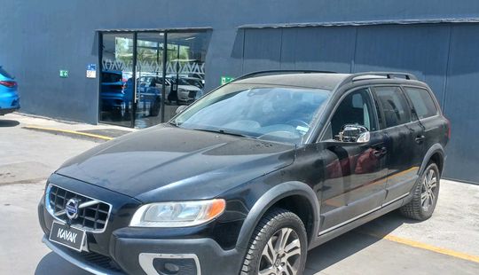 Volvo • XC70