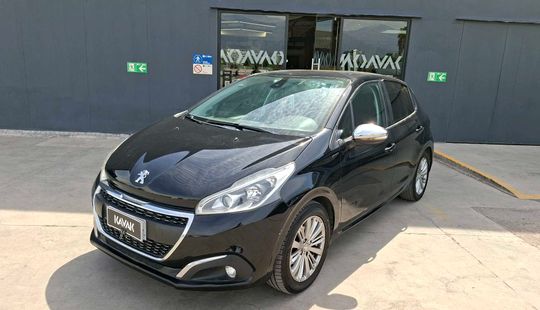 Peugeot • 208