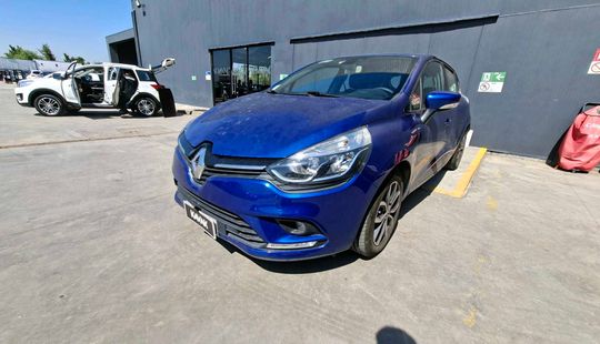 Renault • Clio