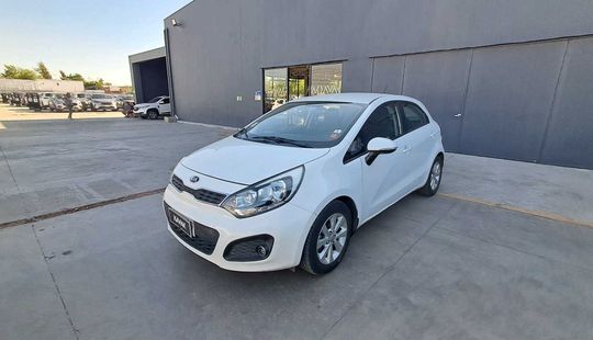 Kia • RIO 5