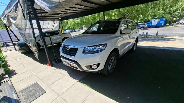 Hyundai • Santa Fe