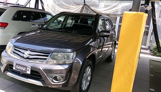 Suzuki • GrandNomade