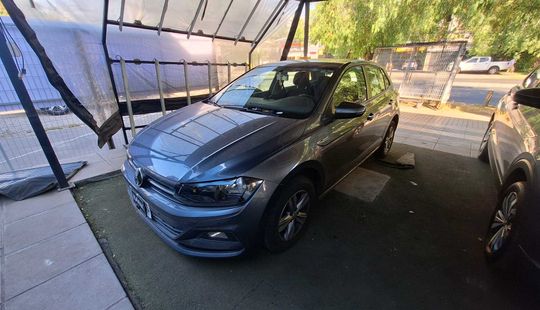 Volkswagen • Polo