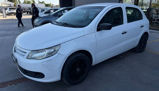Volkswagen • Gol