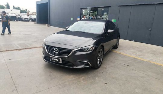 Mazda • Mazda 6