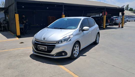 Peugeot • 208